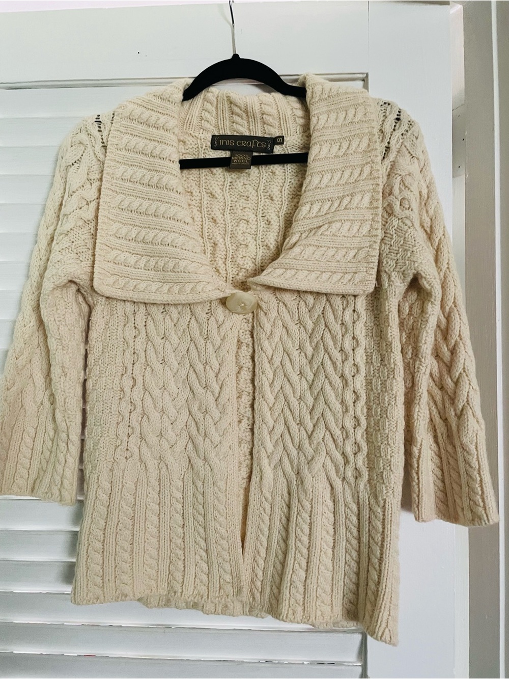 Inis Crafts Irish 100% merino Wool Sweater Small euc